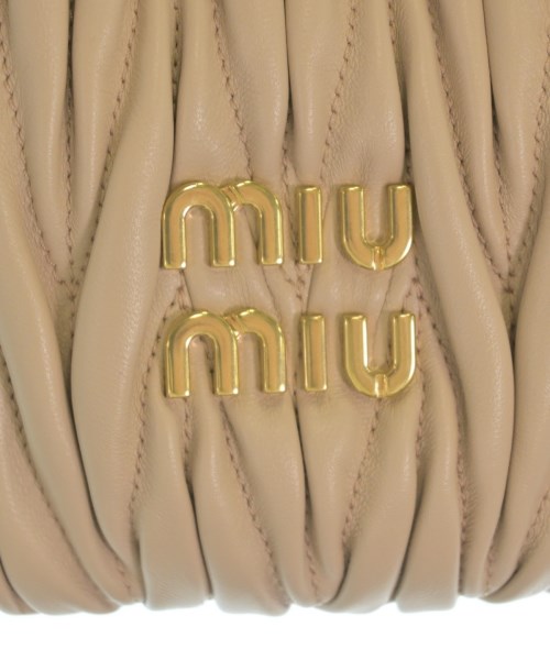 Miu Miu（ミュウミュウ）ショルダーバッグ ピンク サイズ:- レディース/2200621064056