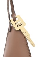 Miu Miu（ミュウミュウ）チャーム 茶 サイズ:- レディース/2200666128065