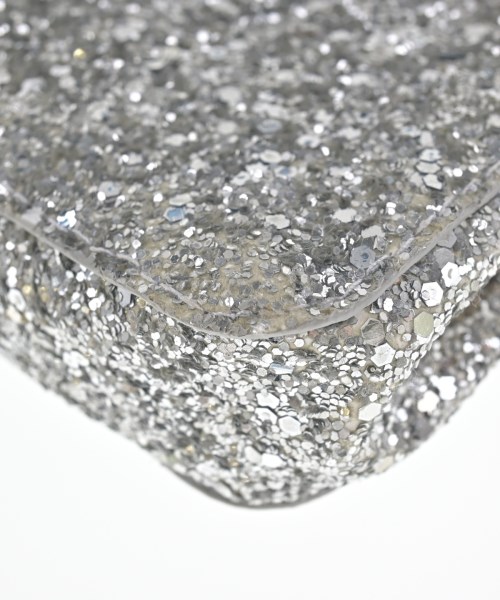 Miu Miu（ミュウミュウ）ポーチ シルバー サイズ:- レディース/2200680181039