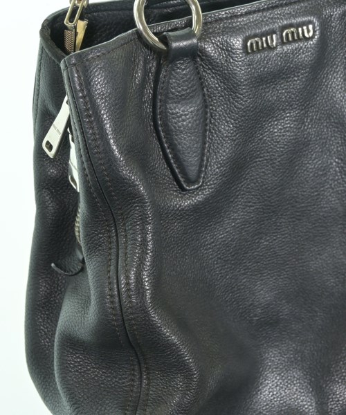 Miu Miu（ミュウミュウ）ショルダーバッグ 黒 サイズ:- レディース/2200681681033