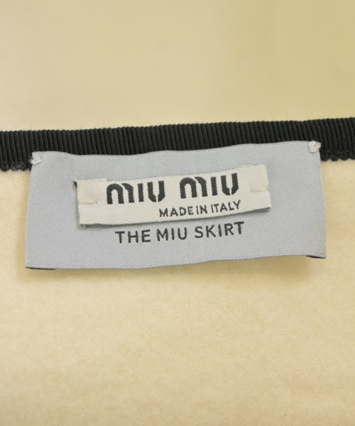 Miu Miu（ミュウミュウ）ミニスカート 白 サイズ:38(S位) レディース/2200696031076