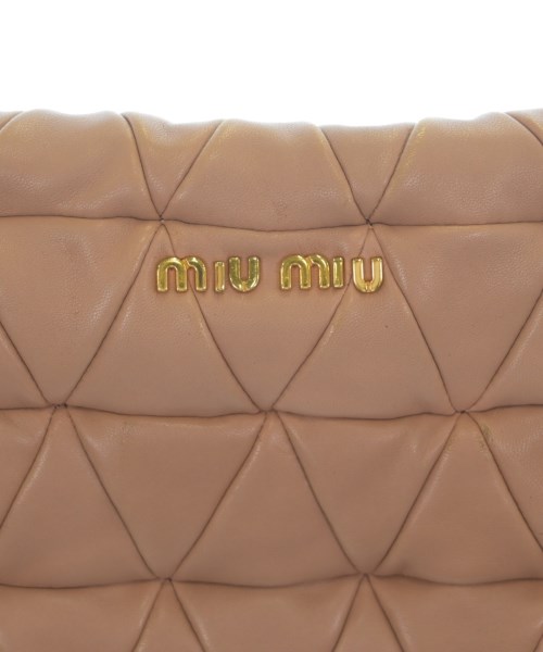 Miu Miu（ミュウミュウ）クラッチバッグ ベージュ サイズ:- レディース/2200711879515