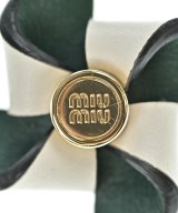 Miu Miu（ミュウミュウ）ブローチ・コサージュ 緑 サイズ:TU レディース/2200648334064