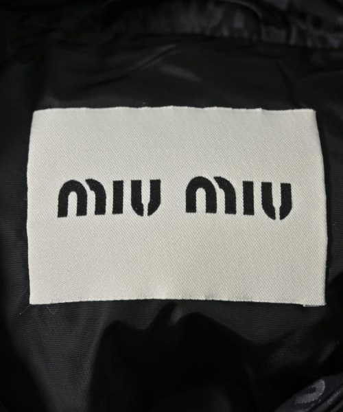 Miu Miu（ミュウミュウ）ダウンジャケット/ダウンベスト 黒 サイズ:40(M位) レディース/2200652851014