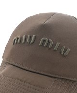 Miu Miu（ミュウミュウ）キャップ 茶 サイズ:S レディース/2200699774468