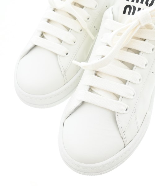 Miu Miu（ミュウミュウ）スニーカー 白 サイズ:EU40(26.5cm位) レディース/2200707755083