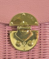 Miu Miu（ミュウミュウ）ショルダーバッグ ピンク サイズ:- レディース/2200666132130