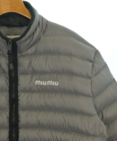 Miu Miu（ミュウミュウ）ダウンジャケット/ダウンベスト グレー サイズ:38(S位) レディース/2200672001017