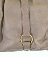 Miu Miu（ミュウミュウ）ハンドバッグ カーキ サイズ:- レディース/2200680767059