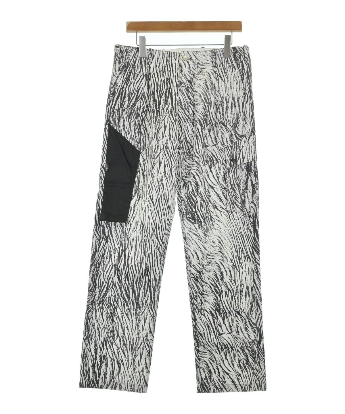 Olly Shinder（オリーシンダー）その他 白 サイズ:32(L位