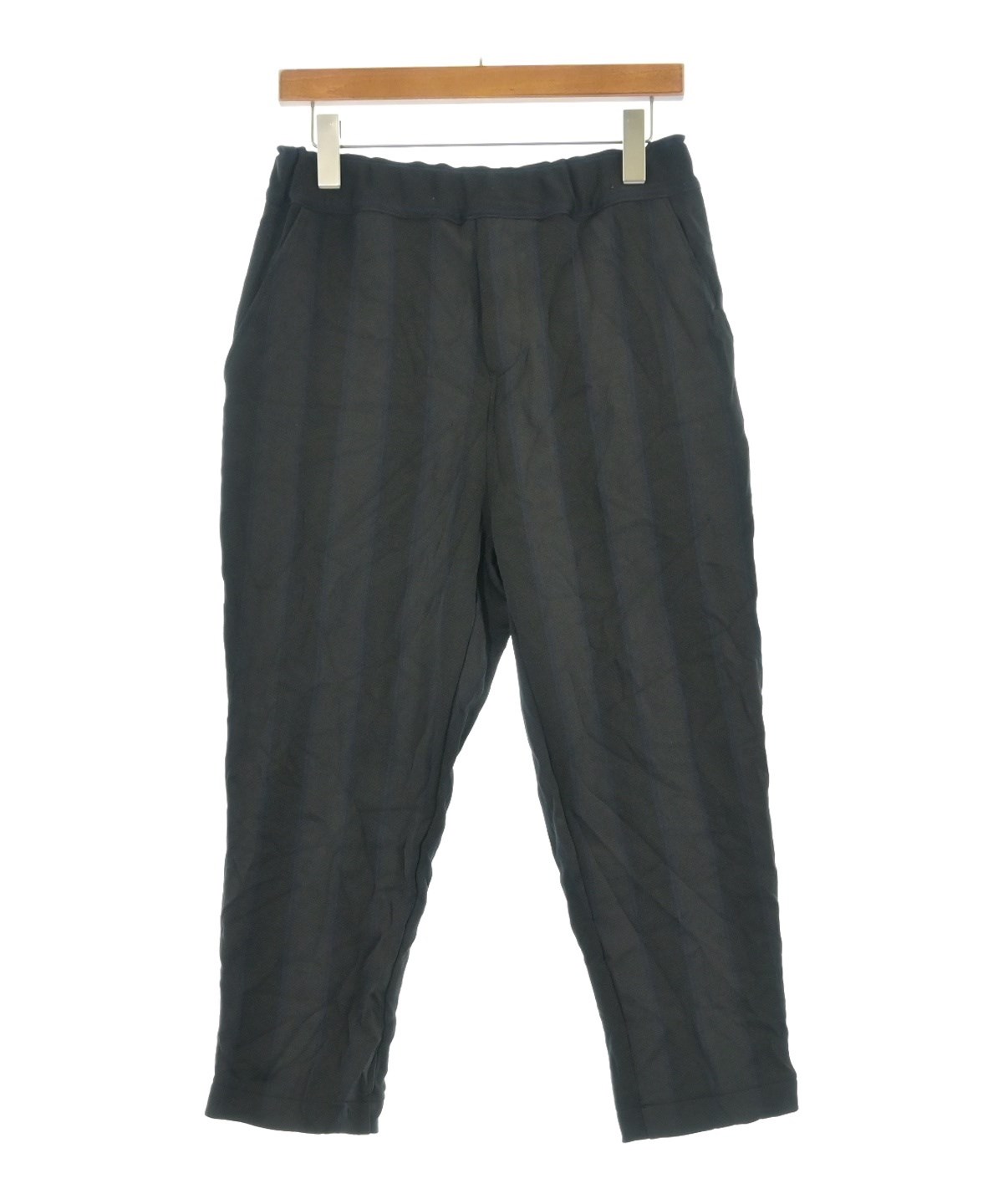 Y's ワイズ クロップドパンツ 黒 2(S位) 2200125Y0212 Y's（ワイズ）クロップドパンツ 黒 サイズ:2(S位) レディース