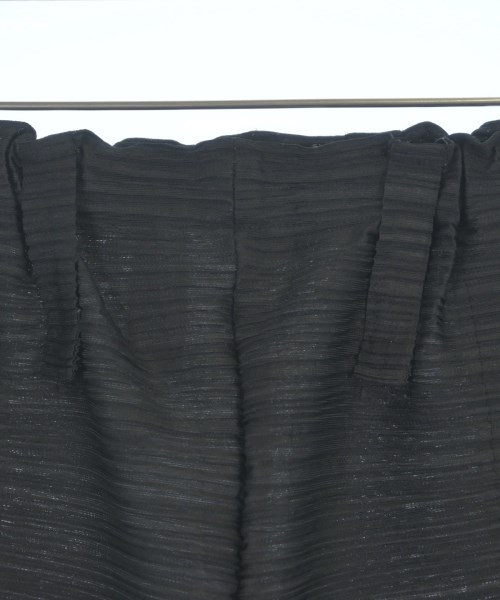 PLEATS PLEASE（プリーツプリーズ）クロップドパンツ 黒 サイズ:3(L位) レディース/2200634753053