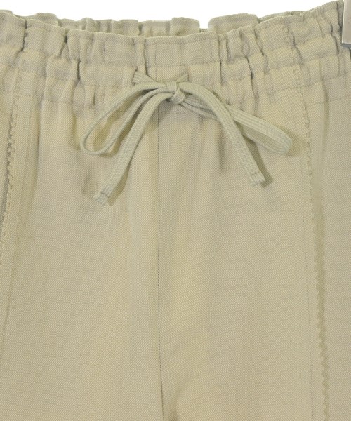 PLEATS PLEASE（プリーツプリーズ）その他 ベージュ サイズ:3(L位) レディース/2200635676160