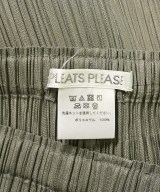 PLEATS PLEASE（プリーツプリーズ）その他 カーキ サイズ:3(L位) レディース/2200623953068