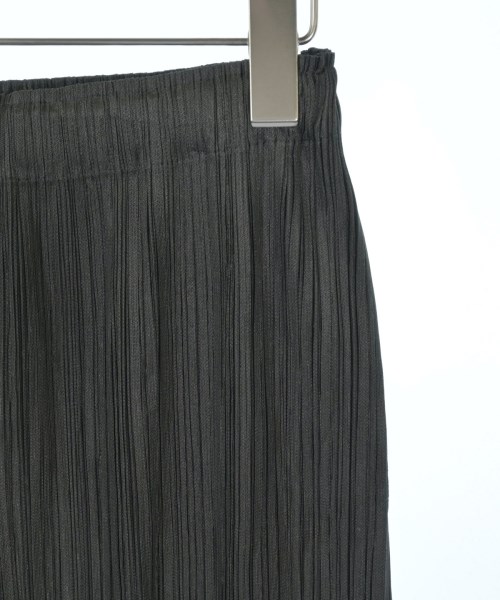 PLEATS PLEASE（プリーツプリーズ）ショートパンツ カーキ サイズ:-(M位) レディース/2200624422129