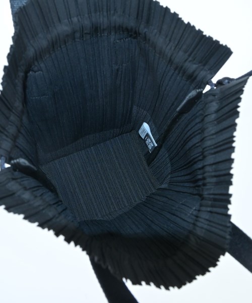 PLEATS PLEASE（プリーツプリーズ）ハンドバッグ 黒 サイズ:- レディース/2200627320088