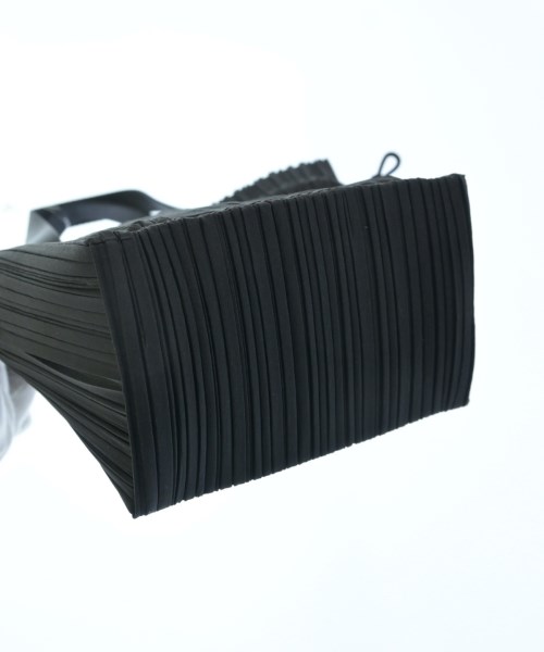 PLEATS PLEASE（プリーツプリーズ）ハンドバッグ 黒 サイズ:- レディース/2200627320088