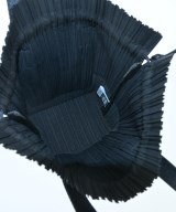 PLEATS PLEASE（プリーツプリーズ）ハンドバッグ 黒 サイズ:- レディース/2200627320088