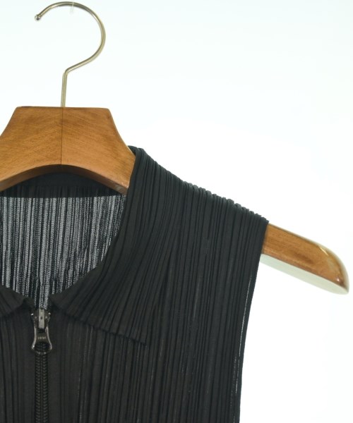 PLEATS PLEASE（プリーツプリーズ）ベスト 黒 サイズ:-(M位) レディース/2200618290031