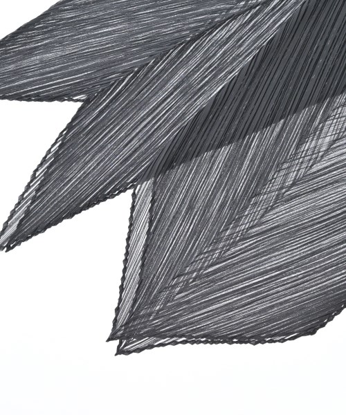 PLEATS PLEASE（プリーツプリーズ）ストール グレー サイズ:- レディース/2200673309099