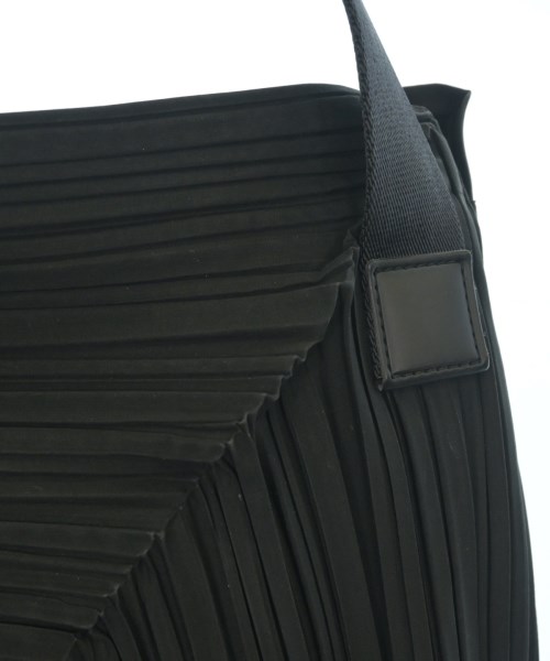 PLEATS PLEASE（プリーツプリーズ）ショルダーバッグ 黒 サイズ:- レディース/2200693859116