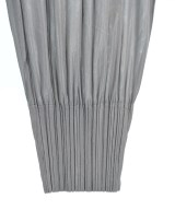 PLEATS PLEASE（プリーツプリーズ）その他 グレー サイズ:2(M位) レディース/2200700921072