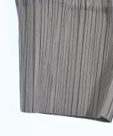 PLEATS PLEASE（プリーツプリーズ）その他 グレー サイズ:4(XL位) レディース/2200659581044