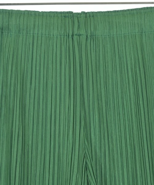 PLEATS PLEASE（プリーツプリーズ）ショートパンツ 緑 サイズ:3(L位) レディース/2200653887722