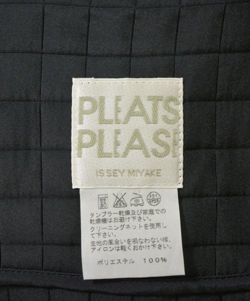 PLEATS PLEASE（プリーツプリーズ）その他 黒 サイズ:3(L位) レディース/2200711815025