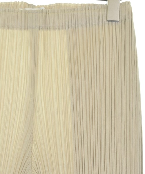 PLEATS PLEASE（プリーツプリーズ）その他 ベージュ サイズ:4(XL位) レディース/2200711822085