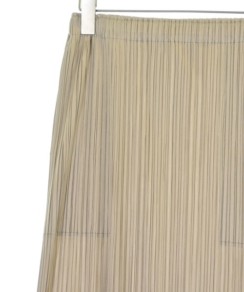 PLEATS PLEASE（プリーツプリーズ）ロング・マキシ丈スカート ベージュ サイズ:3(L位) レディース/2200649594030