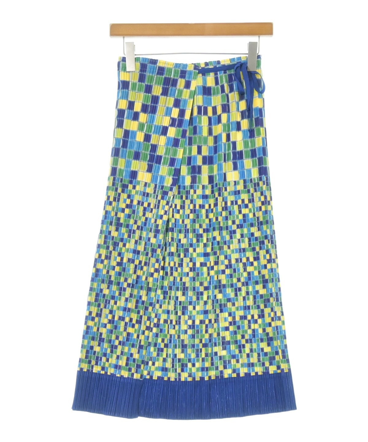 PLEATS PLEASE（プリーツプリーズ）ロング・マキシ丈スカート 青