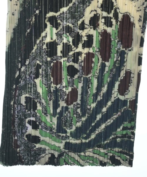 PLEATS PLEASE（プリーツプリーズ）その他 白 サイズ:4(XL位) レディース/2200652300291