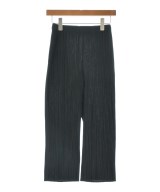 PLEATS PLEASE（プリーツプリーズ）クロップドパンツ 黒 サイズ:3(L位) レディース/2200660726045