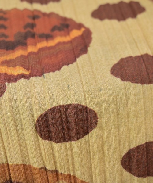 PLEATS PLEASE（プリーツプリーズ）ベスト ベージュ サイズ:4(XL位) レディース/2200662699040