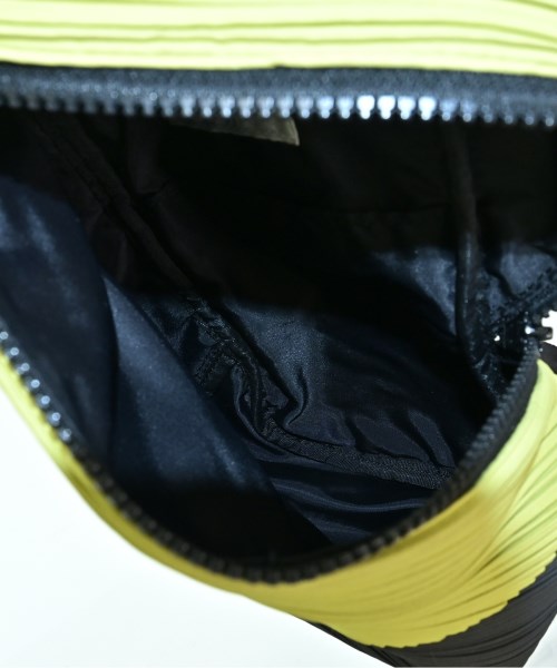 PLEATS PLEASE（プリーツプリーズ）ショルダーバッグ 緑 サイズ:- レディース/2200661679685