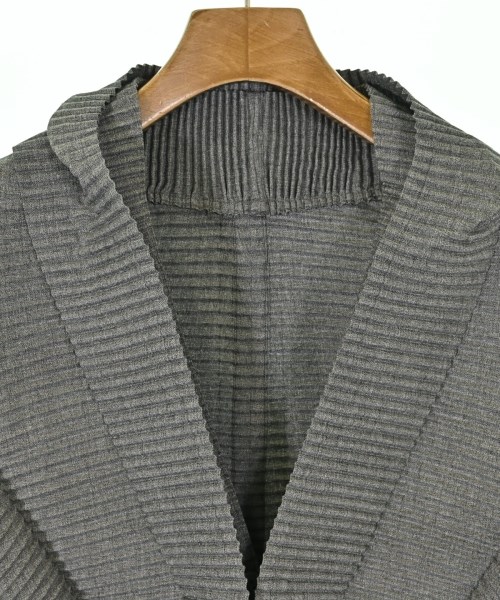 PLEATS PLEASE（プリーツプリーズ）カジュアルシャツ グレー サイズ:2(M位) レディース/2200668220071