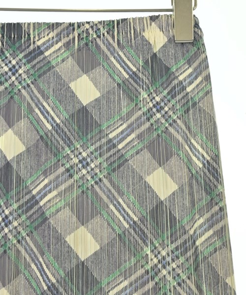 PLEATS PLEASE（プリーツプリーズ）ロング・マキシ丈スカート 白 サイズ:1(S位) レディース/2200671725273