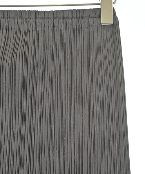 PLEATS PLEASE（プリーツプリーズ）ロング・マキシ丈スカート グレー サイズ:1(S位) レディース/2200671725303