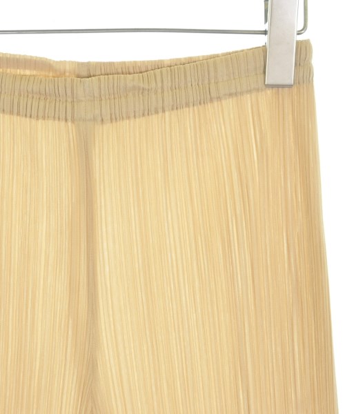 PLEATS PLEASE（プリーツプリーズ）その他 ベージュ サイズ:4(XL位) レディース/2200729668026