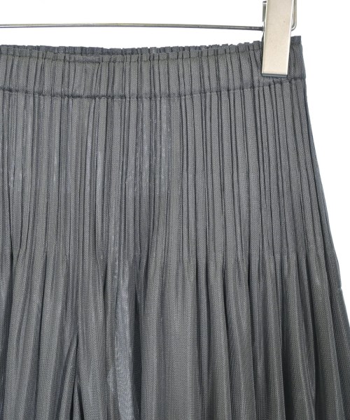PLEATS PLEASE（プリーツプリーズ）その他 グレー サイズ:2(M位) レディース/2200724491049