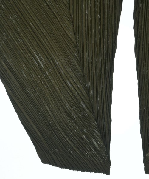 PLEATS PLEASE（プリーツプリーズ）その他 カーキ サイズ:2(M位) レディース/2200723400080
