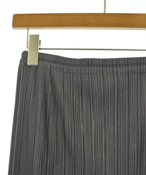 PLEATS PLEASE（プリーツプリーズ）ロング・マキシ丈スカート グレー サイズ:1(S位) レディース/2200686233022