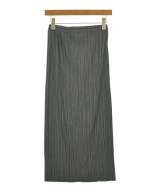 PLEATS PLEASE（プリーツプリーズ）ロング・マキシ丈スカート グレー サイズ:1(S位) レディース/2200686233022