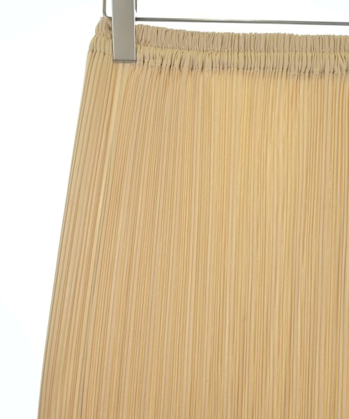 PLEATS PLEASE（プリーツプリーズ）ロング・マキシ丈スカート ベージュ サイズ:-(XS位) レディース/2200691177175