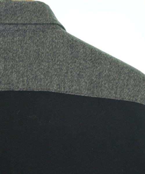 ISSEY MIYAKE MEN（イッセイ　ミヤケ　メン）カジュアルシャツ グレー サイズ:2(M位) メンズ/2200635691064