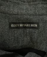 ISSEY MIYAKE MEN（イッセイ　ミヤケ　メン）カジュアルシャツ グレー サイズ:2(M位) メンズ/2200635691064