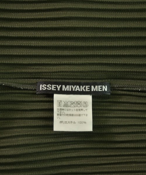 ISSEY MIYAKE MEN（イッセイ　ミヤケ　メン）Tシャツ・カットソー カーキ サイズ:2(M位) メンズ/2200638207101