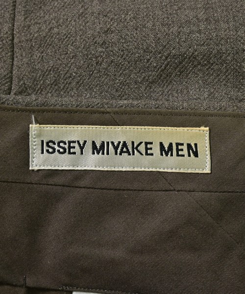 ISSEY MIYAKE MEN（イッセイ　ミヤケ　メン）スラックス 茶 サイズ:4(XL位) メンズ/2200638251043