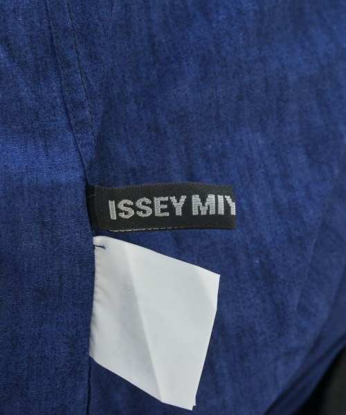 ISSEY MIYAKE MEN（イッセイ　ミヤケ　メン）カジュアルシャツ 紺 サイズ:3(L位) メンズ/2200631798095